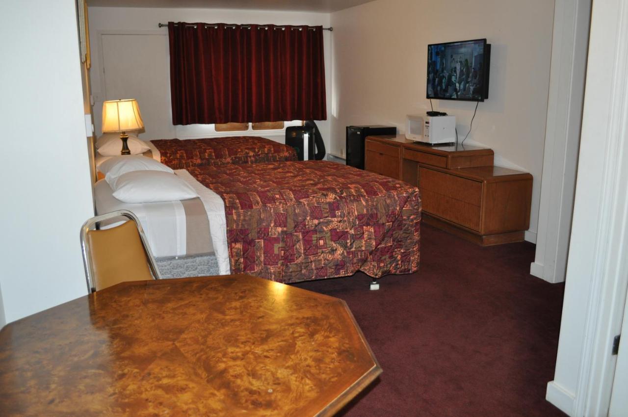 Golden Lion Motel Raymond Habitación foto